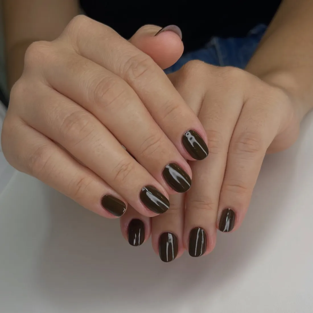 Unhas curtas em chocolate